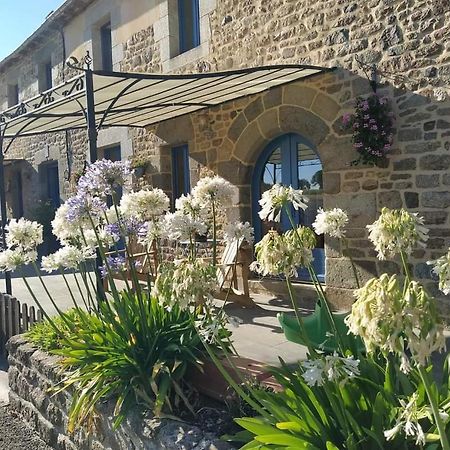 Le Douetaux Chambres D'Hotes La Baussaine Kültér fotó