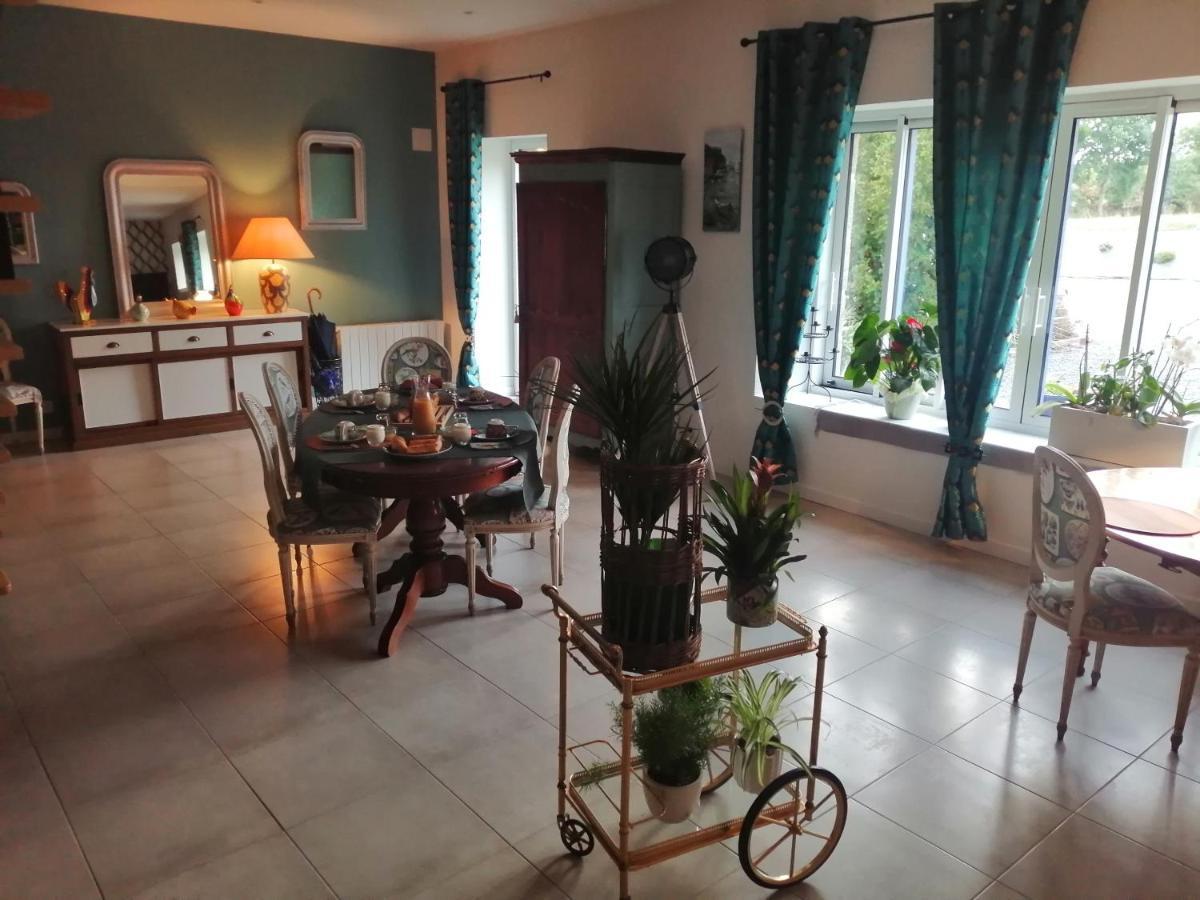 Le Douetaux Chambres D'Hotes La Baussaine Kültér fotó