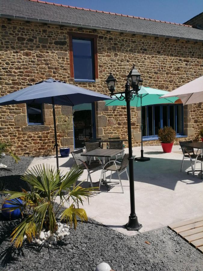 Le Douetaux Chambres D'Hotes La Baussaine Kültér fotó
