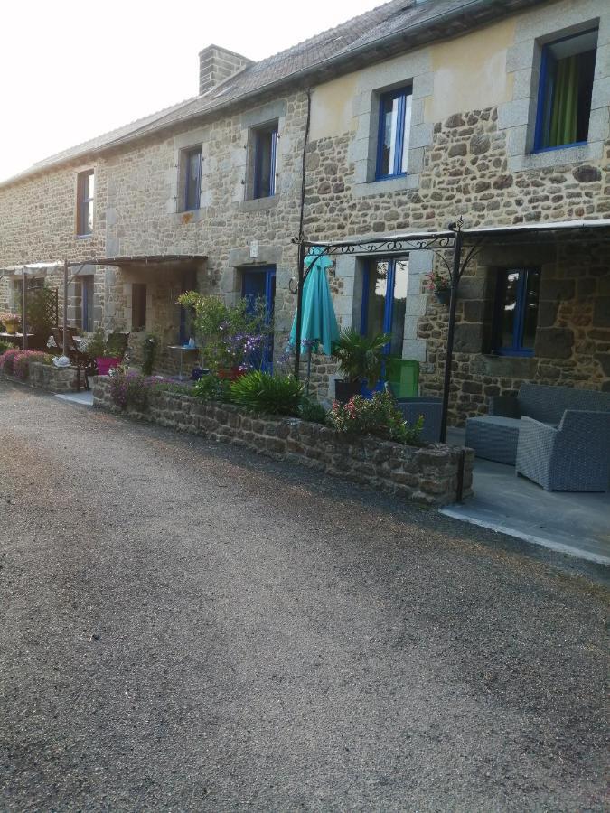 Le Douetaux Chambres D'Hotes La Baussaine Kültér fotó