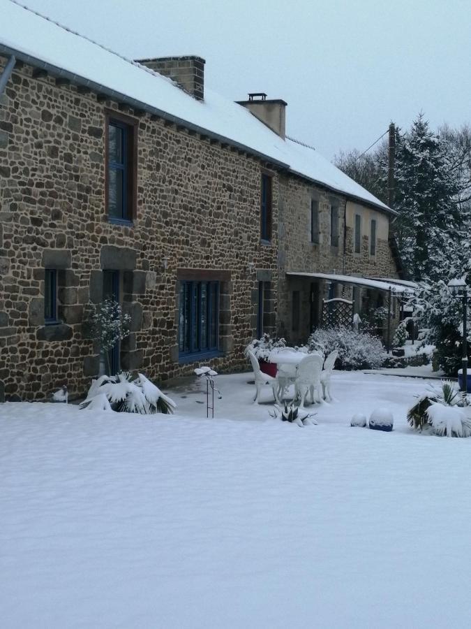 Le Douetaux Chambres D'Hotes La Baussaine Kültér fotó