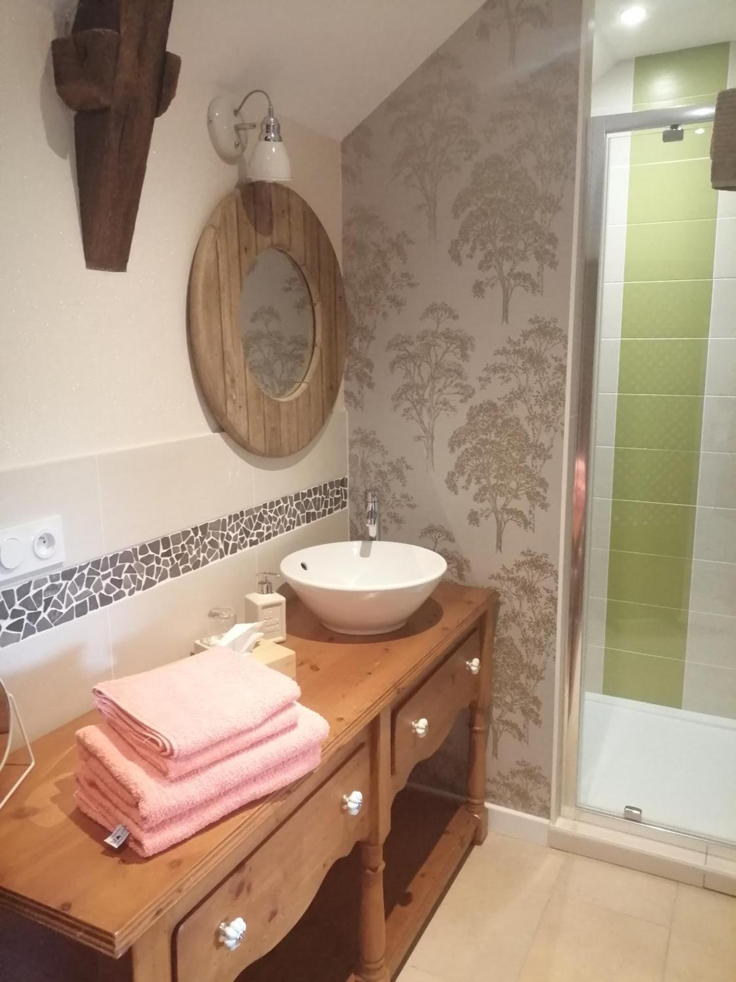 Le Douetaux Chambres D'Hotes La Baussaine Szoba fotó